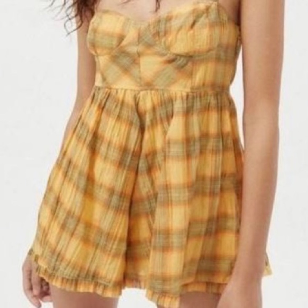 YELLOW PLAID CRINKLE ROMPER BY UO